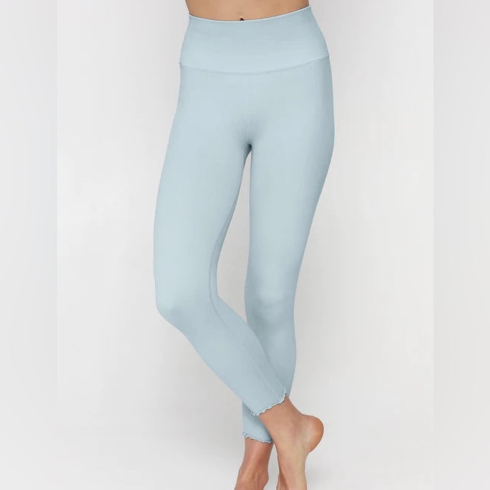 NWT Spiritual Gangster Love Sculpt 7/8 Ruffle Leggings Women’s XS/S Pastel Blue